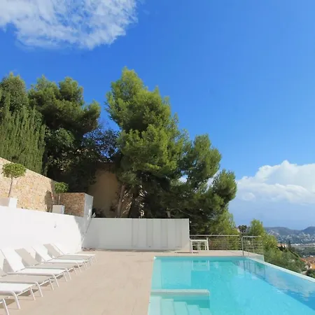 Wivine Villa *